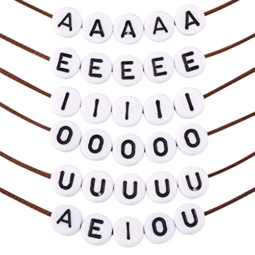 500 st Acryl Flat Ronde Alfabet kralen 7mm White Disc Node Clinker Letters Spacer Losse kralen met brief A E I O U voor sieraden Kralen het maken van kunst Ambacht