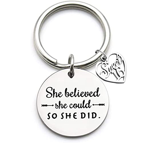 Inspirational 16th Birthday Keychain for Daughter, Zuster, Vriendin, Familie, Verjaardag Gift Girls, Ze geloofde dat ze kon dus ze deed, Silver, M