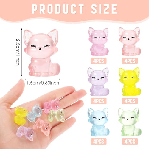 24 stuks Mini Luminous Resin Fox, Meerkleurige Small Fox Decoration Glowing in the Dark, Cute Fox Figures, Mini Resin Animals for Dollhouse, Pot Decoration, Aquarium, Tuin