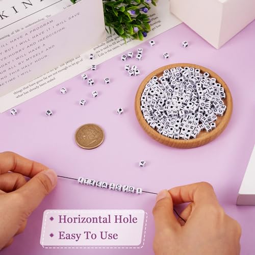 1300Stuks Vierkante brief kralen 4-5mm Kubus White Alphabet Kralen A-Z Initial acryl brief kralen voor vriendschap armbanden ketting sieraden maken 5