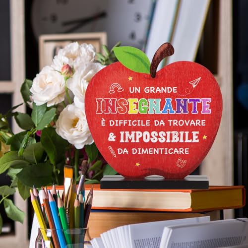 Educator geschenken voor kinderdagverblijf - Un grande insigne è difficile. - Italiaanse houten plank met onderstel - tafeldecoratie voor opvoeders 3