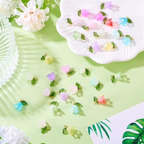 50 st Lily Flower Charms Lily van de Valley Dangle Charms Bell Bloem met blad acryl hangers Bulk voor sieraden Craft ketting sleutelhanger armband DIY, acryl metaal, Nee 4