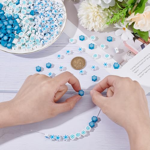 330Stuks 3 Styles Sneeuwvlok kralen, Kerstmis Polymer Klei kralen schattig blauw wit Kerstmis Flat Lose Spacers voor sieraden maken DIY armband ketting Ambacht Supplies Party Decor 3
