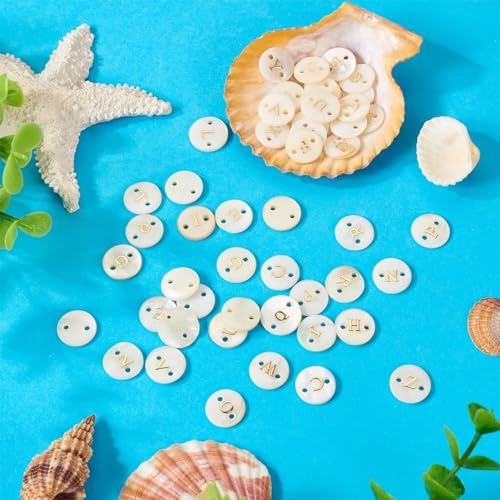 52 st A-Z Letter Zoetwater Shell Knoppen 12mm Flat Ronde 2 Hole Naaiknoppen Ambacht Knoppen met brieven Bulk voor doe-het-zelf sieraden maken en naaien ambachten 3