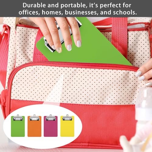 Pak van 4 klembord klembord A6 Plastic klembord klein met rubber metalen klem en hangoog, draagbare klemborden voor kantoor, werkplaats, keuken, 15 x 10 cm (oranje, rood, geel, groen) 4