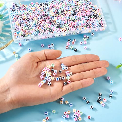 900 stuks Kubus met hart acryl Kralen Vierkante Spacer Kralen met Hart patronen 9 Kleuren Opaque acryl ambachten Kralen Bulk voor DIY armband ketting Enkelband sieraden maken 4