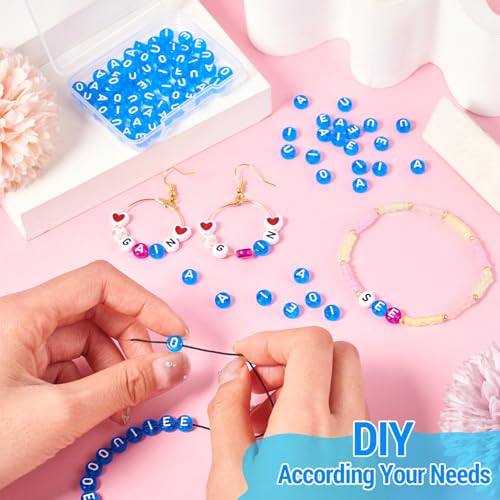 100Stuks Acryl Letter Kralen 7mm Transparante Platte Ronde Schijf Klinker Alfabet Pony Kralen 1.6mm Gat voor DIY armband ketting sieraden ambachten maken, Blauw 4